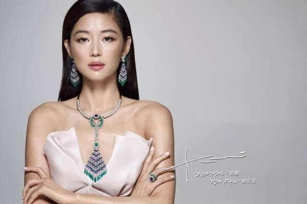 Jennie, Suzy sở hữu đôi vai triệu đô xứ Hàn, xứng danh cây treo quần áo-8