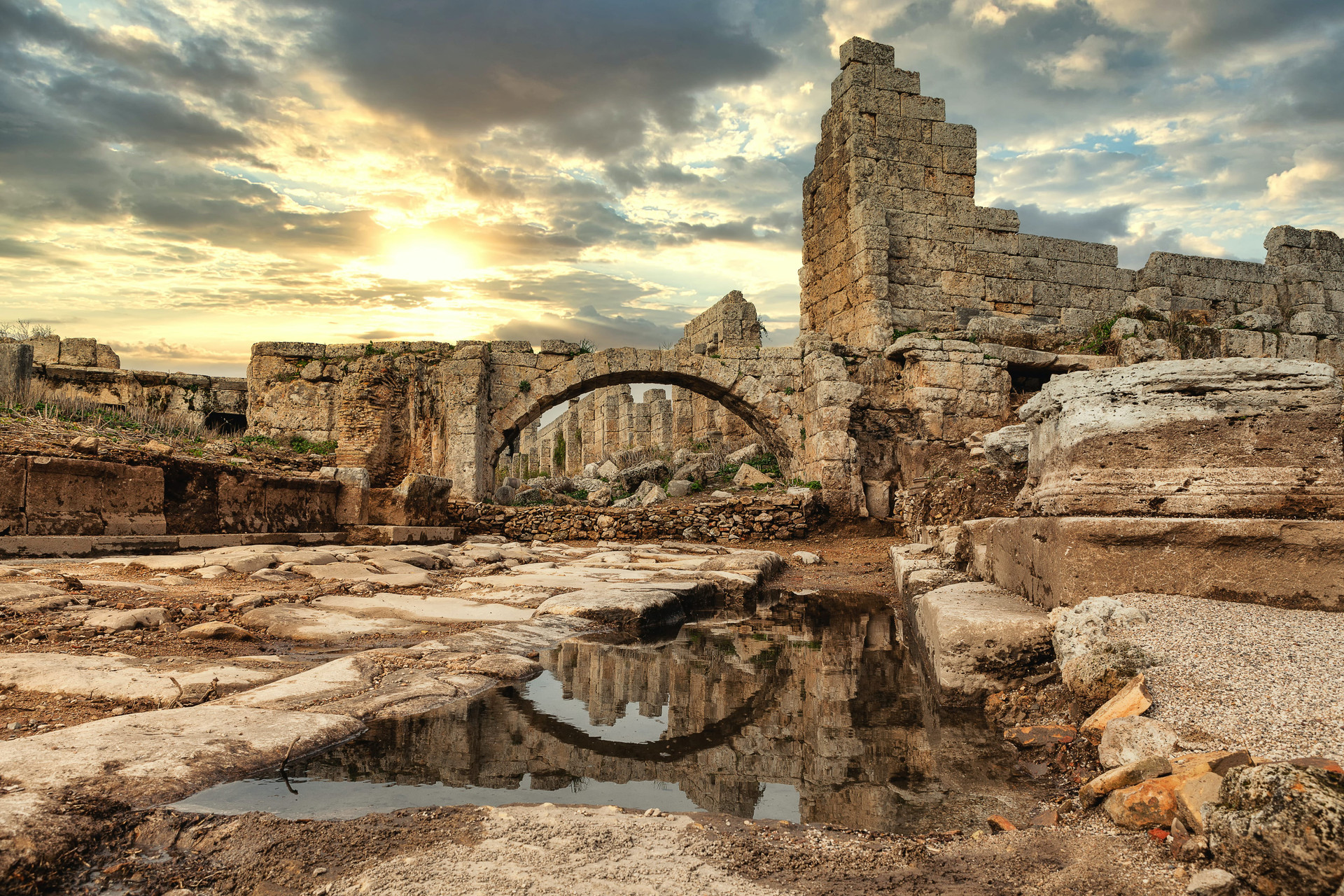 Khám phá những di tích cổ đại kỳ lạ chỉ có ở Thổ Nhĩ Kỳ - 4