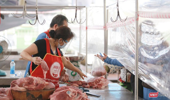 Đà Nẵng chính thức cho chợ truyền thống mở cửa trở lại phục vụ người dân ảnh 9