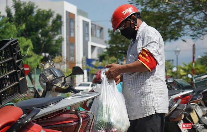 Đà Nẵng chính thức cho chợ truyền thống mở cửa trở lại phục vụ người dân ảnh 12