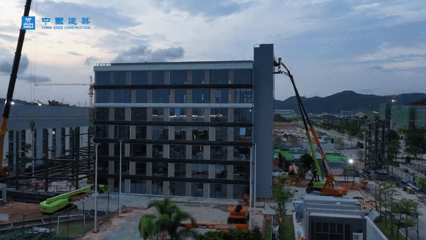 Tiến độ ‘thần tốc’, xây khách sạn 7 tầng chỉ trong 12 ngày