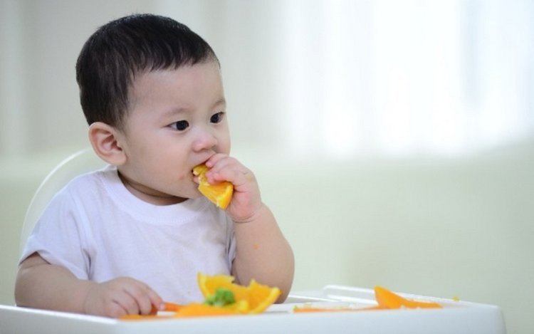 Sau tuổi thôi nôi, trẻ ăn thế nào để lớn 'như thổi'?