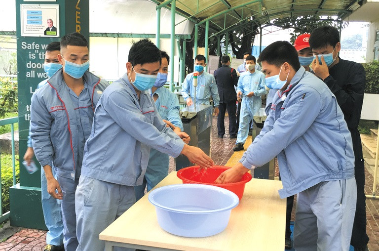 Công nhân Toyota Việt Nam thực hiện nghiêm các biện pháp phòng, chống dịch Covid-19