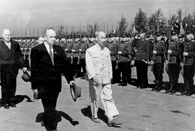 Quốc khánh 2-9: Tấm ảnh và chữ ký trong hai thời điểm nhạy cảm của Chủ tịch Hồ Chí Minh ảnh 4