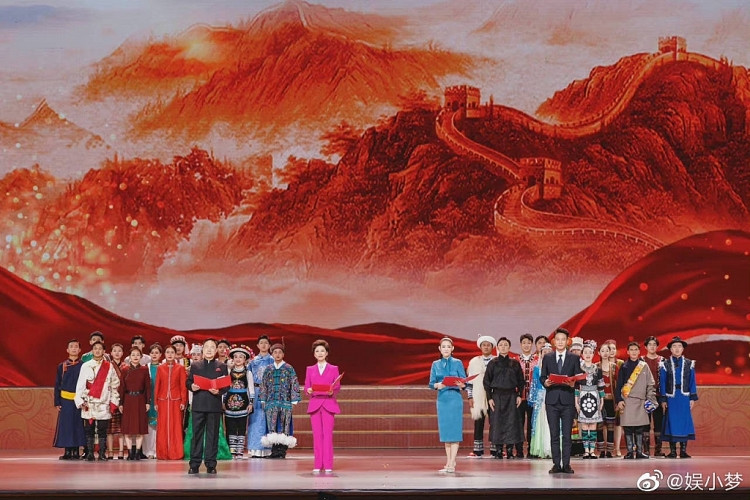 Sân khấu của Vương Nhất Bác và Quan Hiểu Đồng tại CCTV bất ngờ bị hủy bỏ trước thềm lên sóng