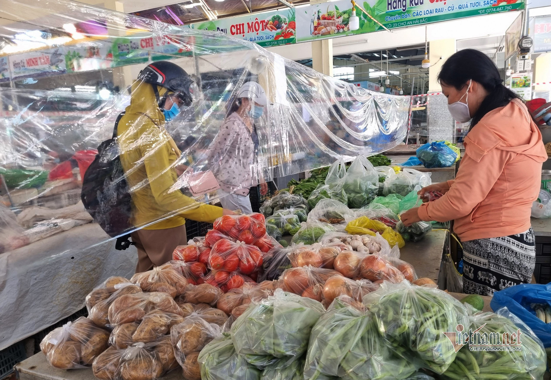 Đà Nẵng trong ngày đầu nới lỏng, chuyển trạng thái chống dịch mới