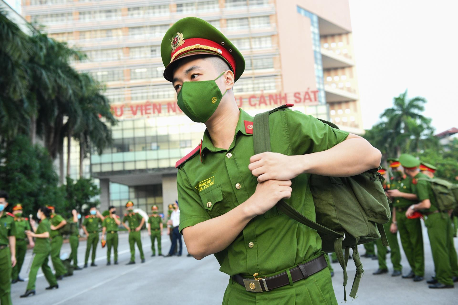 650 học viên cảnh sát xuất quân vào miền Nam chống dịch - 7
