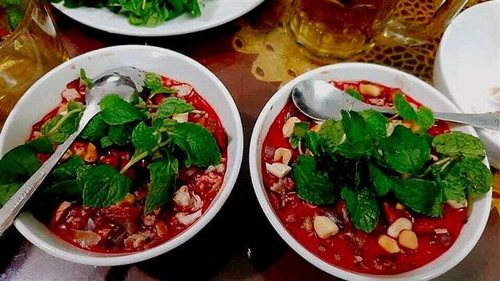 Tim rắn và 3 món ăn sống khiếp đảm nhất Việt Nam-1
