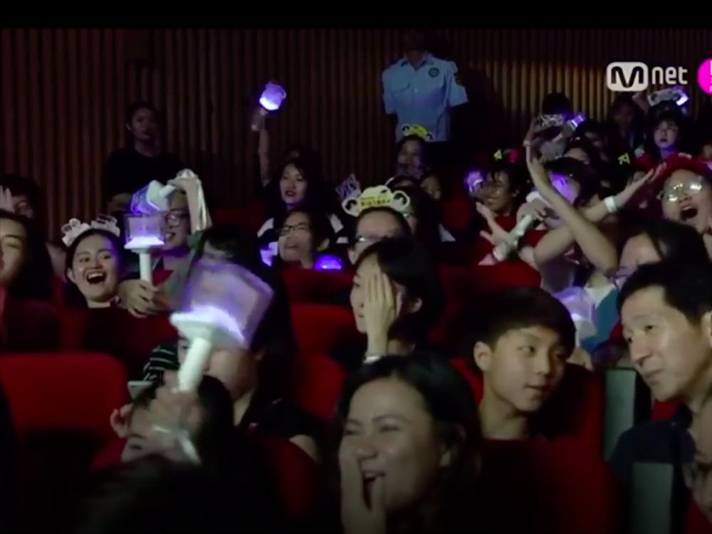 Chi Pu can đảm hát live bằng tiếng Hàn bất chấp khán giả la ó-2