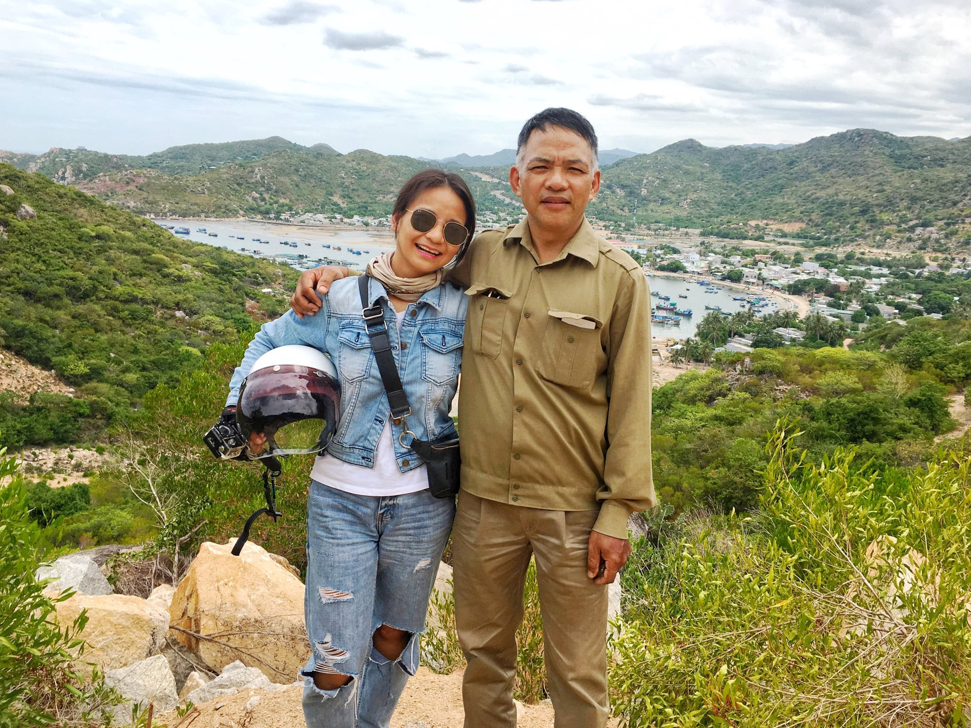 40 ngày phượt xuyên Việt bằng xe máy cùng 'anh thanh niên bố' - 1