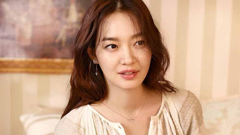 Bí quyết gìn giữ vẻ đẹp không tì vết của Shin Min Ah ở tuổi U40-5