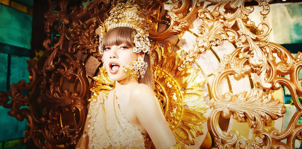 Lisa tung MV 'LALISA' làm Youtube nổ tung với 7 phút có 2,8 triệu lượt xem