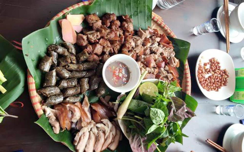 4 món ăn vặt cực ngon ở Việt Nam, kinh dị với người nước ngoài-3