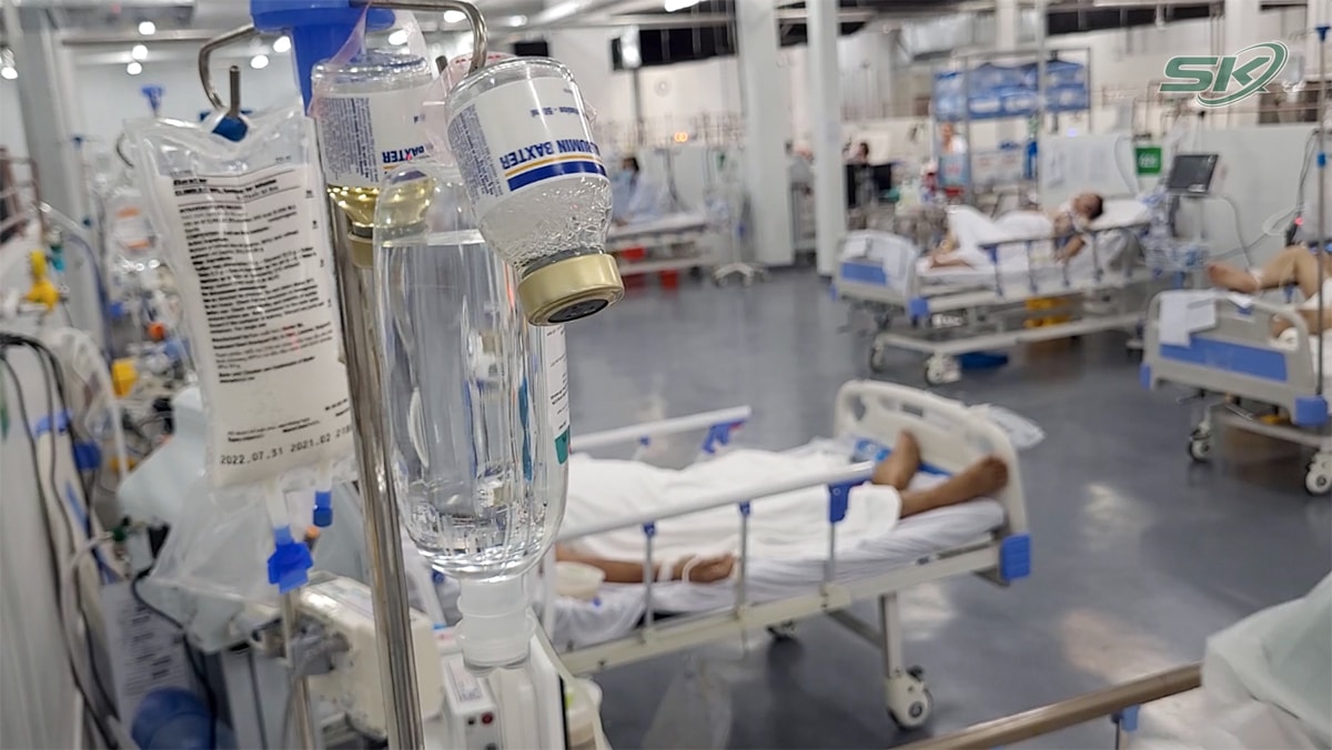 Bên trong khu điều trị hơn 300 bệnh nhân COVID-19 ở TP Hồ Chí Minh, người lo lắng tột cùng, người lại hạnh phúc đếm từng ngày khoảnh khắc được ra viện - Ảnh 6. Bên trong khu điều trị hơn 300 bệnh nhân COVID-19 ở TP Hồ Chí Minh, người lo lắng tột cùng, người lại hạnh phúc đếm từng ngày khoảnh khắc được ra viện - Ảnh 6.