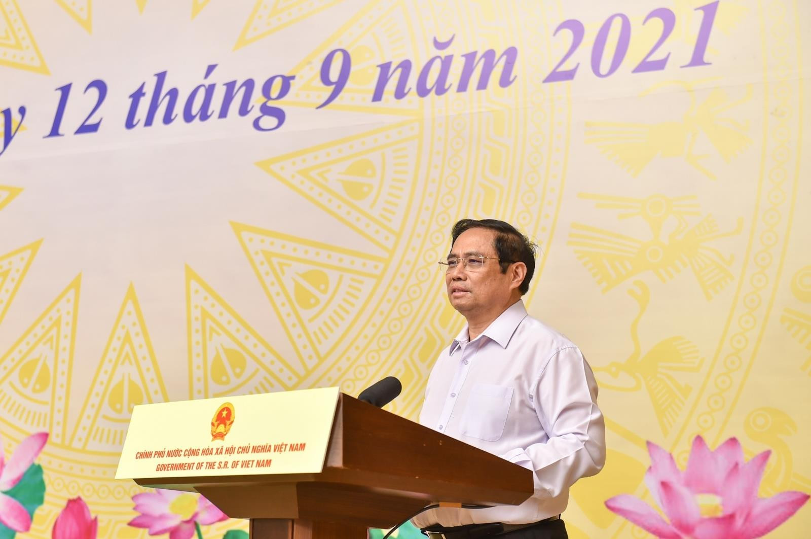 Thủ tướng Phạm Minh Chính kêu gọi ủng hộ hơn 1 triệu máy tính cho học sinh nghèo - 1