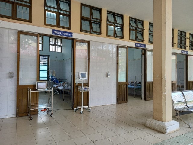 Bộ Y tế giám sát để ngăn chặn dịch COVID-19 tại hai cơ sở chăm sóc bệnh nhân tâm thần ở Đồng Nai - Ảnh 6. Bộ Y tế giám sát để ngăn chặn dịch COVID-19 tại hai cơ sở chăm sóc bệnh nhân tâm thần ở Đồng Nai - Ảnh 6.