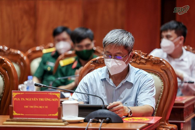Thứ trưởng Bộ Y tế Nguyễn Trường Sơn: Tiền Giang cần tập trung 6 nhóm vấn đề để kiểm soát dịch COVID-19 - Ảnh 2.