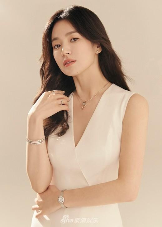 Vẻ đẹp không gì sánh bằng của Song Hye Kyo tuổi 40-4