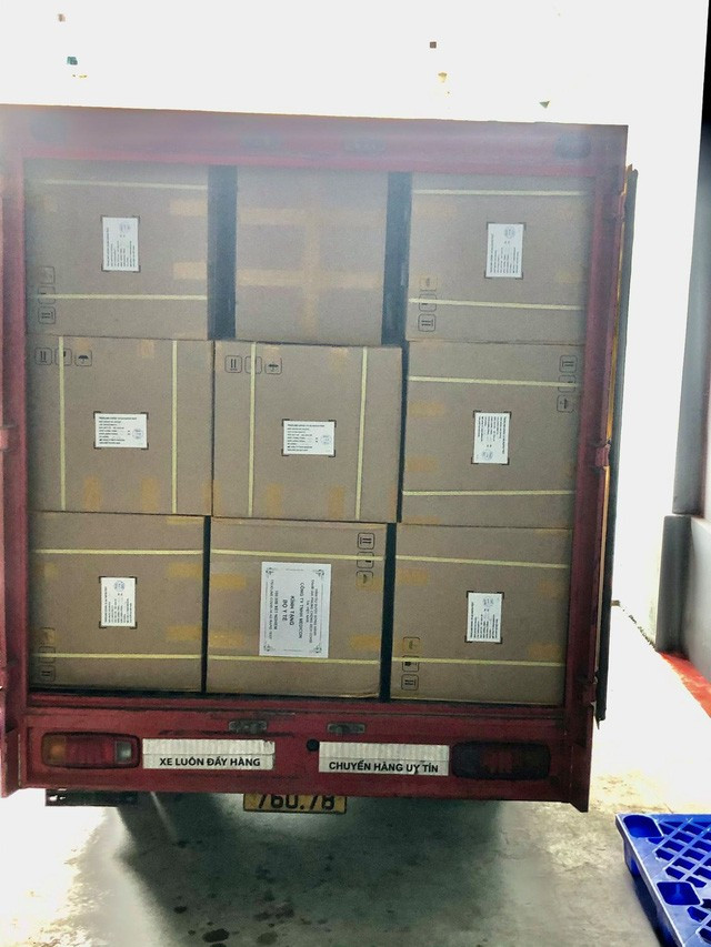 Cận cảnh các thùng kit test kháng nguyên chuẩn bị bàn giao cho tỉnh Tiền Giang.