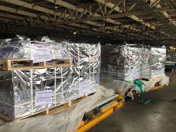 100.000 lọ thuốc đặc trị Covid-19 của hãng dược Prizer về đến Việt Nam