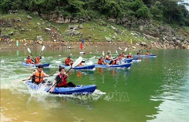 Xây dựng Tuyên Quang trở thành điểm đến hấp dẫn trong khu vực miền núi phía Bắc hình ảnh 2 Xay dung Tuyen Quang tro thanh diem den hap dan trong khu vuc mien nui phia Bac hinh anh 2