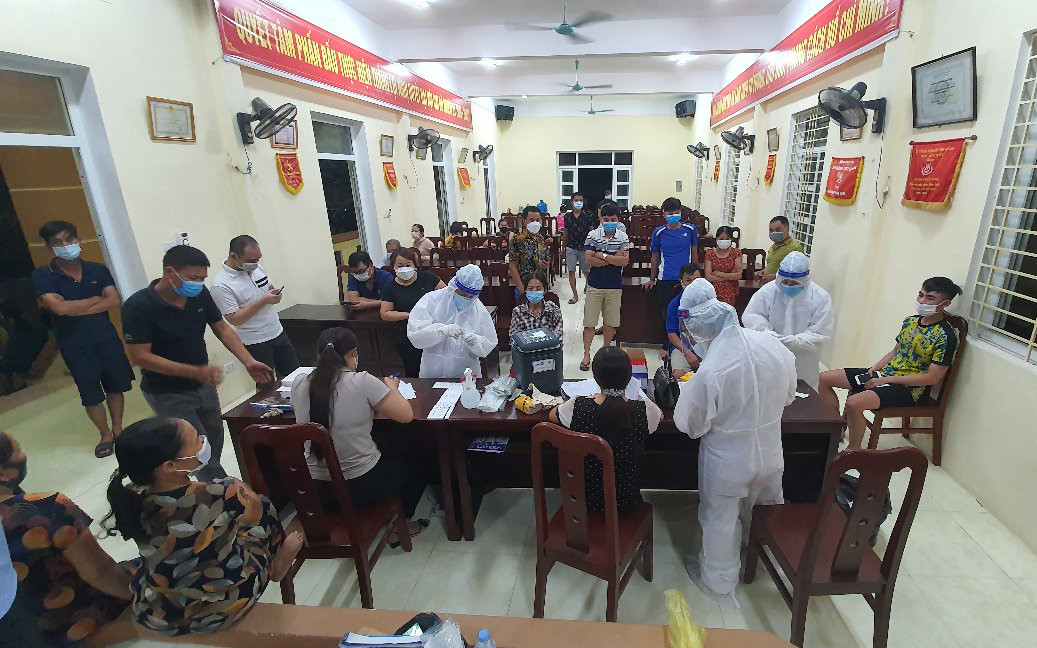 Chùm COVID-19 cộng đồng tăng thêm 10 ca, Hà Nam phong toả nhiều khu vực