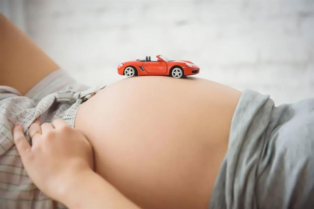 Cũng là mang thai, tại sao có người mang thai bụng to người lại bụng nhỏ? Bà bầu mà bụng nhỏ có ảnh hưởng đến sự phát triển của thai nhi không?-4
