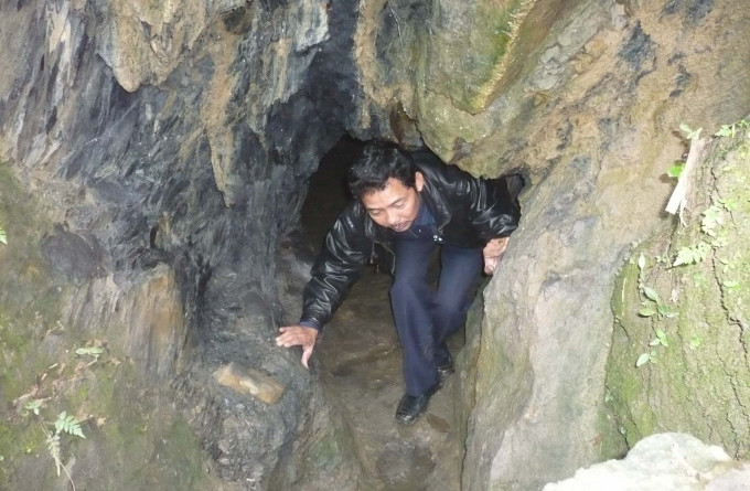 Cửa một hầm vàng được đào trên vùng núi Mã Cú. Ảnh: H.L.
