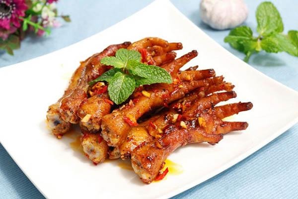 Chưa đầy 20 phút biến tấu 5 món từ chân gà, bảo đảm bao phê-1