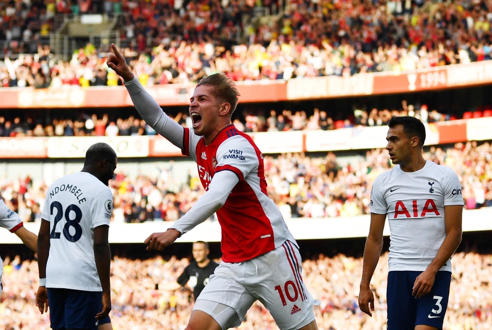Đè bẹp Tottenham, Arsenal nối dài chuỗi trận thắng - 1