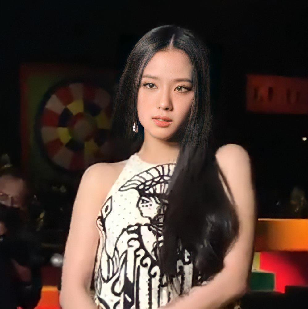 Jisoo ở show Dior: Ảnh chụp lén vẫn xuất sắc như Hoa hậu-1
