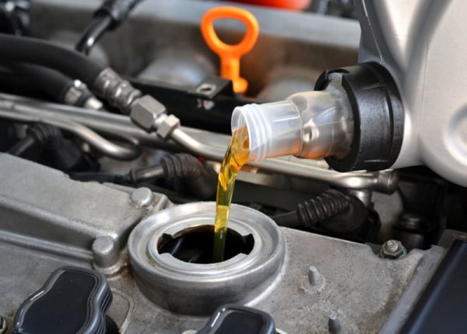 thay dầu động cơ thay dầu động cơ
