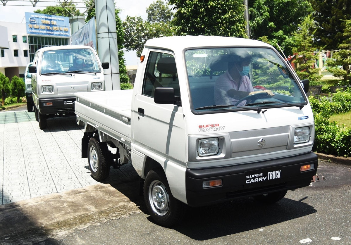 Suzuki Super Carry Truck và Blind Van là hai mẫu xe được sản xuất và lắp ráp trong nước. Suzuki Super Carry Truck và Blind Van là hai mẫu xe được sản xuất và lắp ráp trong nước.