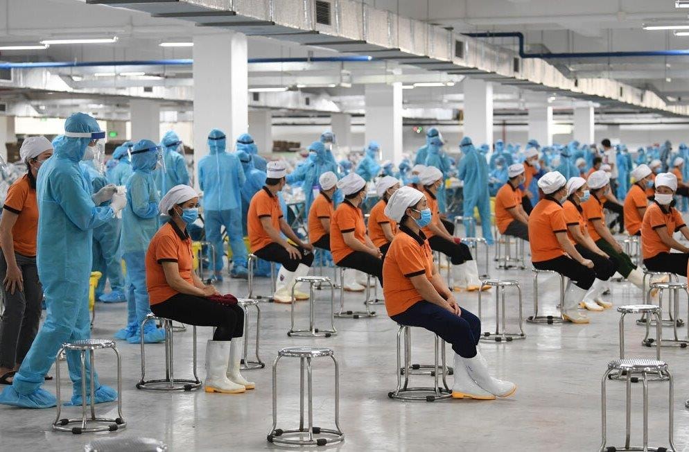 Bình Dương: Doanh nghiệp dè dặt, lo không kham nổi khi tái khởi động - 2
