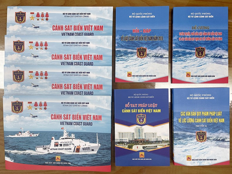 Tài liệu tuyên truyền Luật Cảnh sát biển Việt Nam
