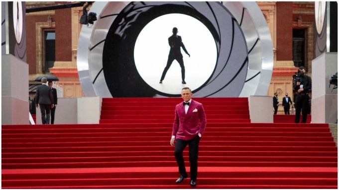 Dàn sao đổ bộ trên thảm đỏ ra mắt 'No time to die' - phim James Bond cuối cùng của Daniel Craig