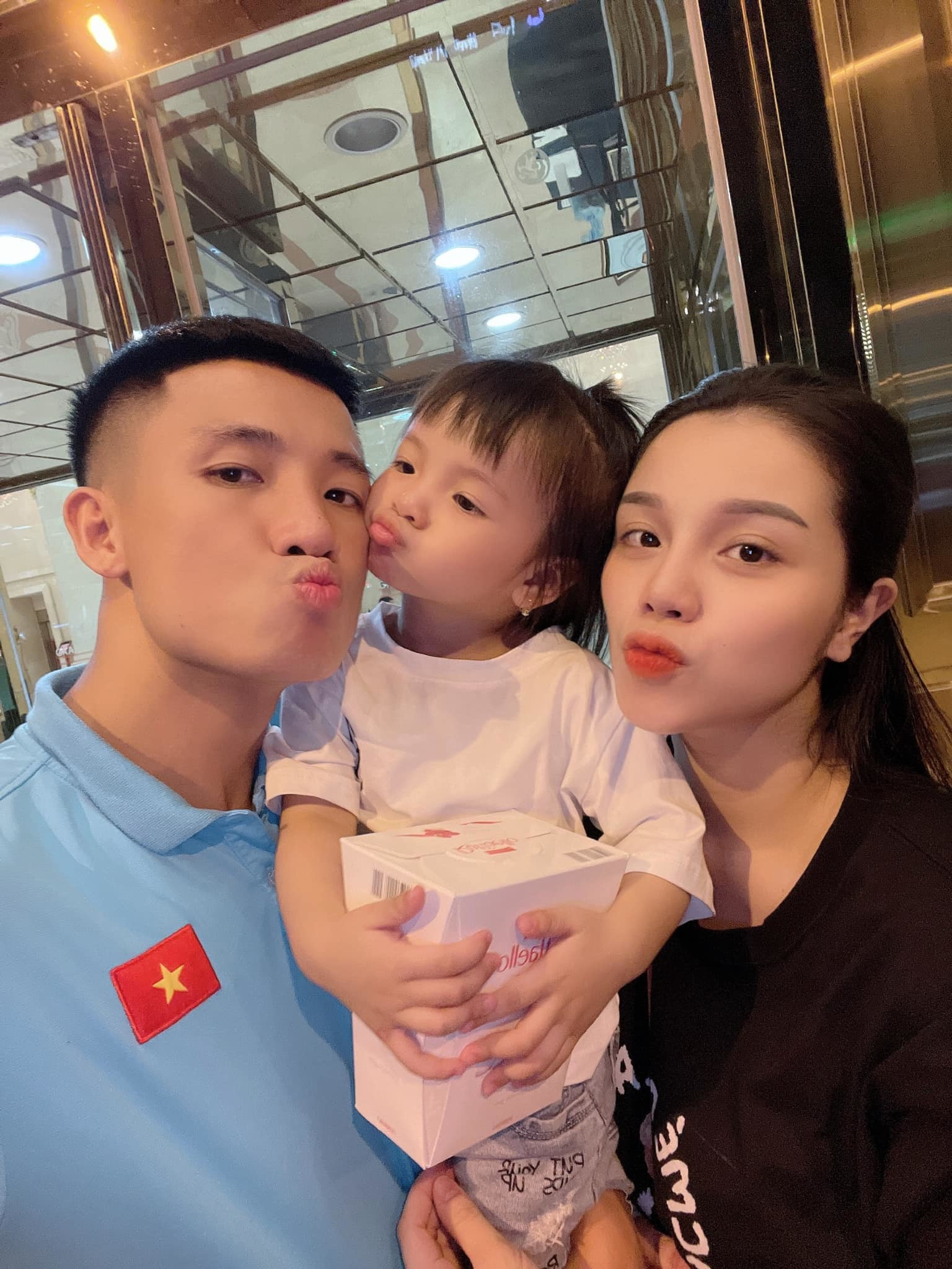 Thầy Park trải lòng dịp sinh nhật mẹ tiết lộ từng dạy cầu thủ Việt Nam  một điều đặc biệt  Tinmoi