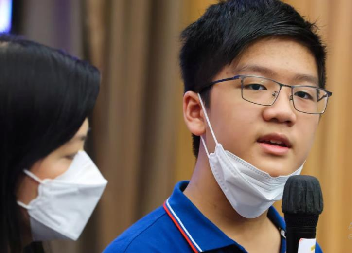 Thần đồng 13 tuổi trở thành sinh viên trẻ nhất trong lịch sử đại học Hong Kong - 1