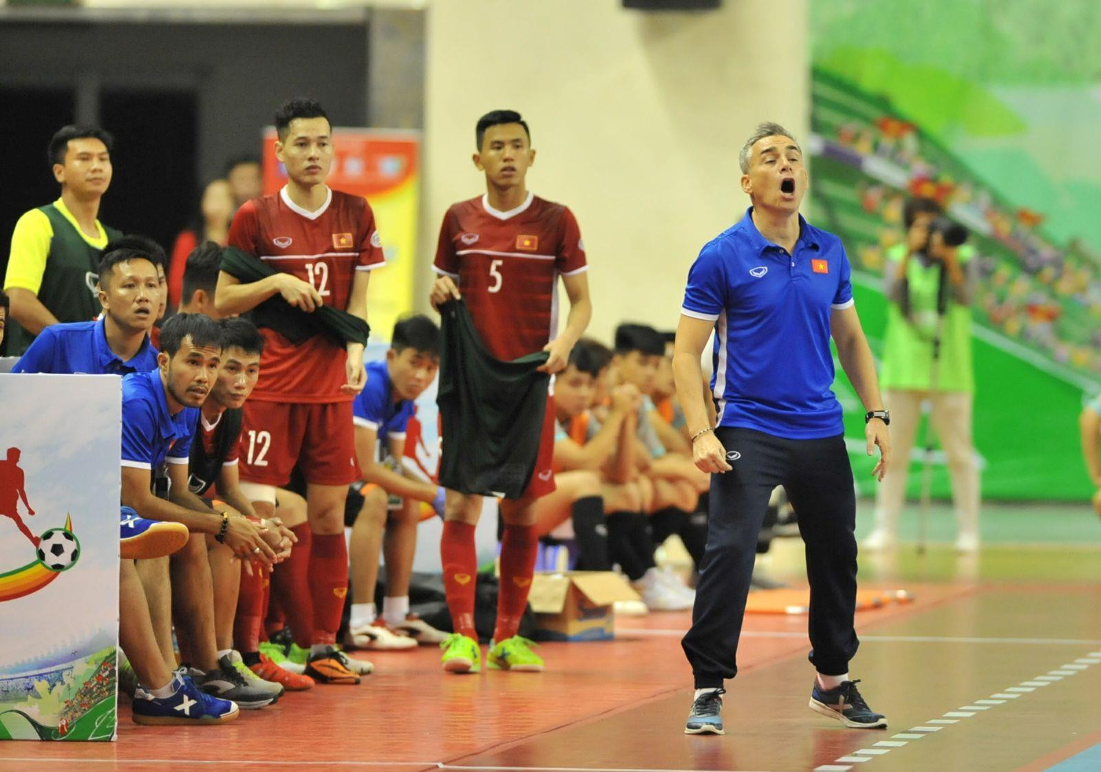 Chuyên gia FIFA: Futsal Việt Nam mới là 'đứa trẻ sơ sinh' - 2