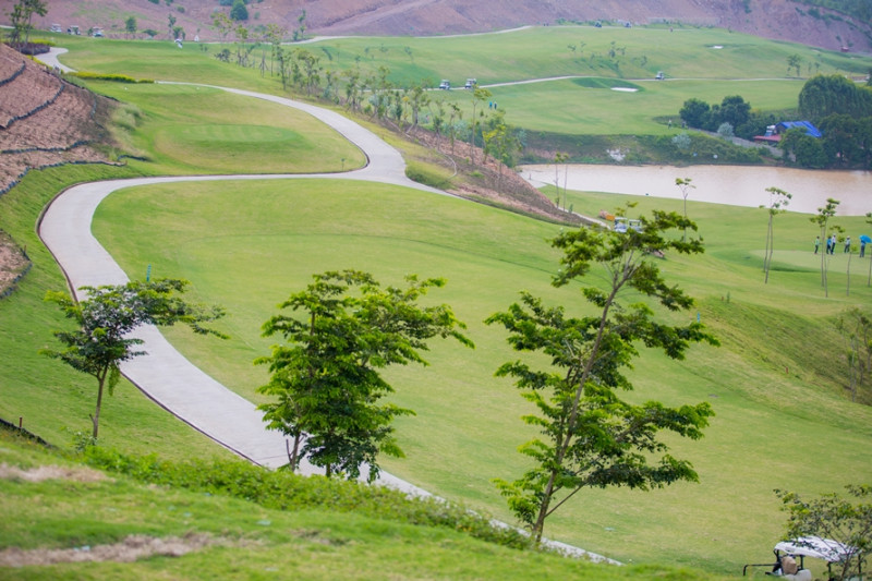 Sân golf Yên Dũng (Bắc Giang)