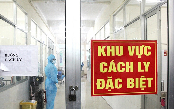 Sáng 5/10: Hơn 6.100 ca COVID-19 nặng đang điều trị; Việt Nam tiếp nhận thêm 1,5 triệu liều vaccine từ COVAX