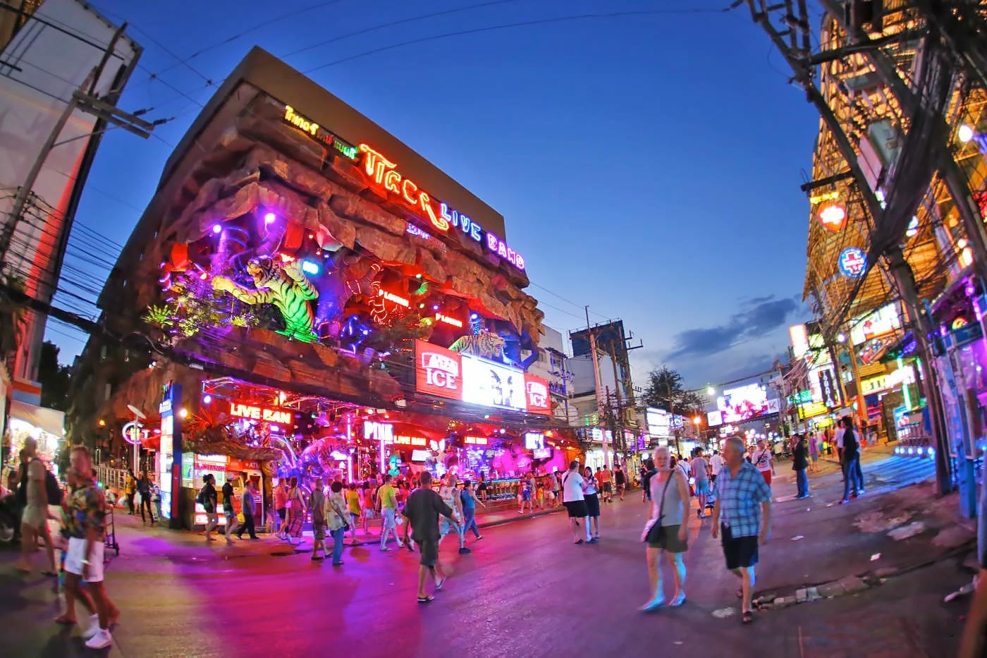 Du lịch Đông Nam Á đang dõi theo Phuket - 2