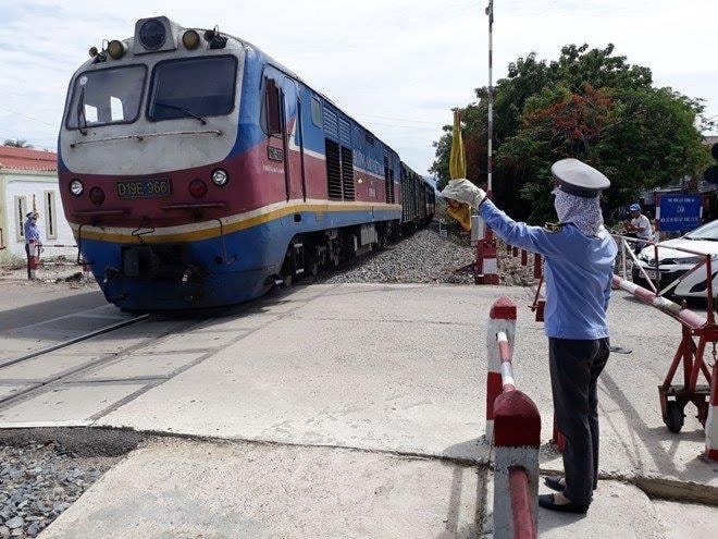 Nhiều địa phương không mặn mà, kế hoạch chạy lại tàu của ngành đường sắt đổ bể - 1