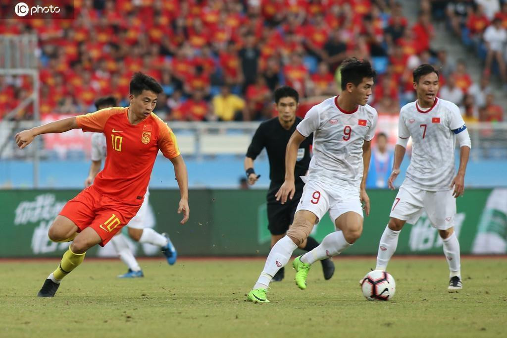 Đầu tư tỷ USD, bóng đá Trung Quốc vẫn chôn chân nhìn giấc mơ World Cup tan vỡ - 3