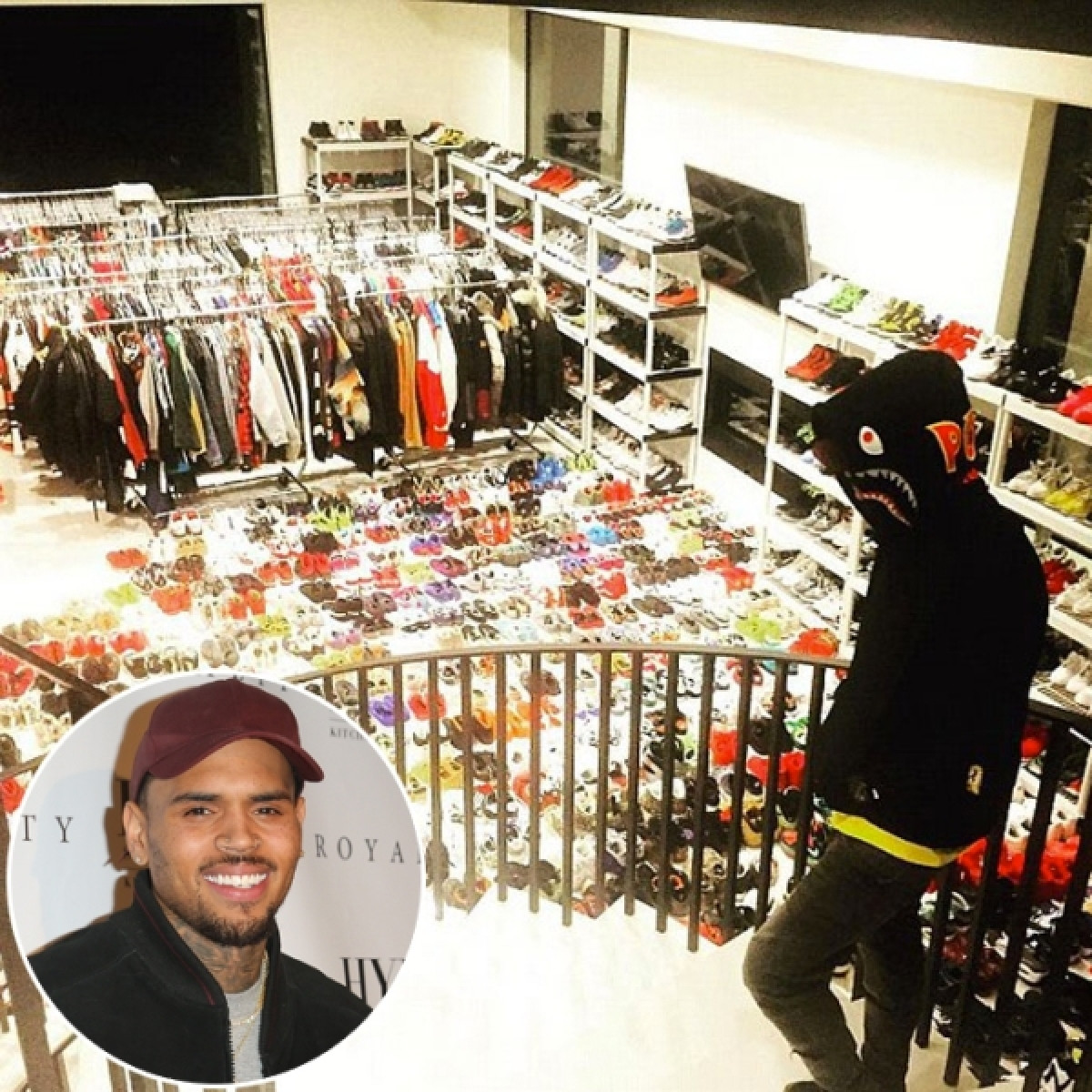 Phòng để quần áo của Chris Brown có kích thước lớn. Từ ban công nhìn xuống có thể thấy bộ sưu tập giày khổng lồ của nam ca sĩ.