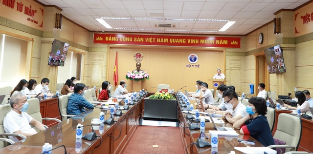 Bộ Y tế điều chỉnh tiêu chuẩn xuất viện của bệnh nhân COVID-19 - Ảnh 3. Bộ Y tế điều chỉnh tiêu chuẩn xuất viện của bệnh nhân COVID-19 - Ảnh 3.