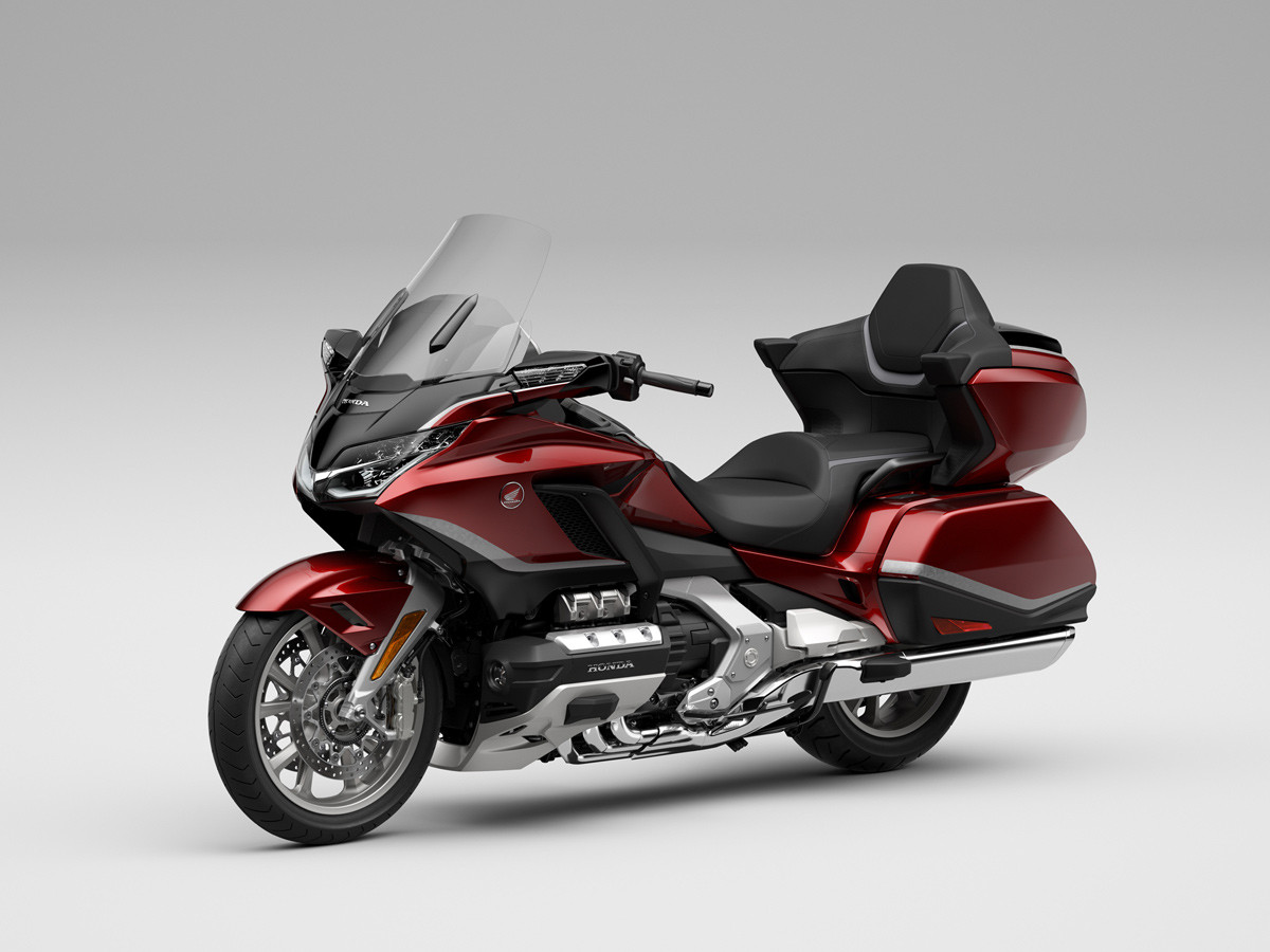 Mẫu xe Gold Wing 2021 với màu Đỏ Đen Bạc