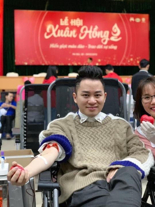 Ca sĩ Tùng Dương cùng nhiều nghệ sĩ sẽ tham gia hiến máu tình nguyện “Chong chóng hồng” 2021 - Ảnh 2.