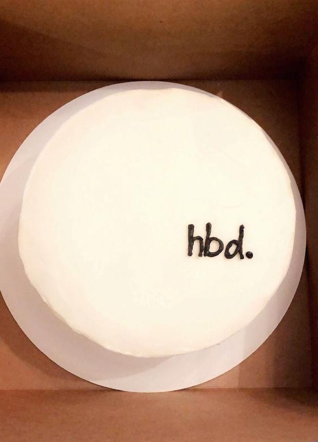 Bất ngờ cách trang trí chiếc bánh sinh nhật quá đơn giản-3