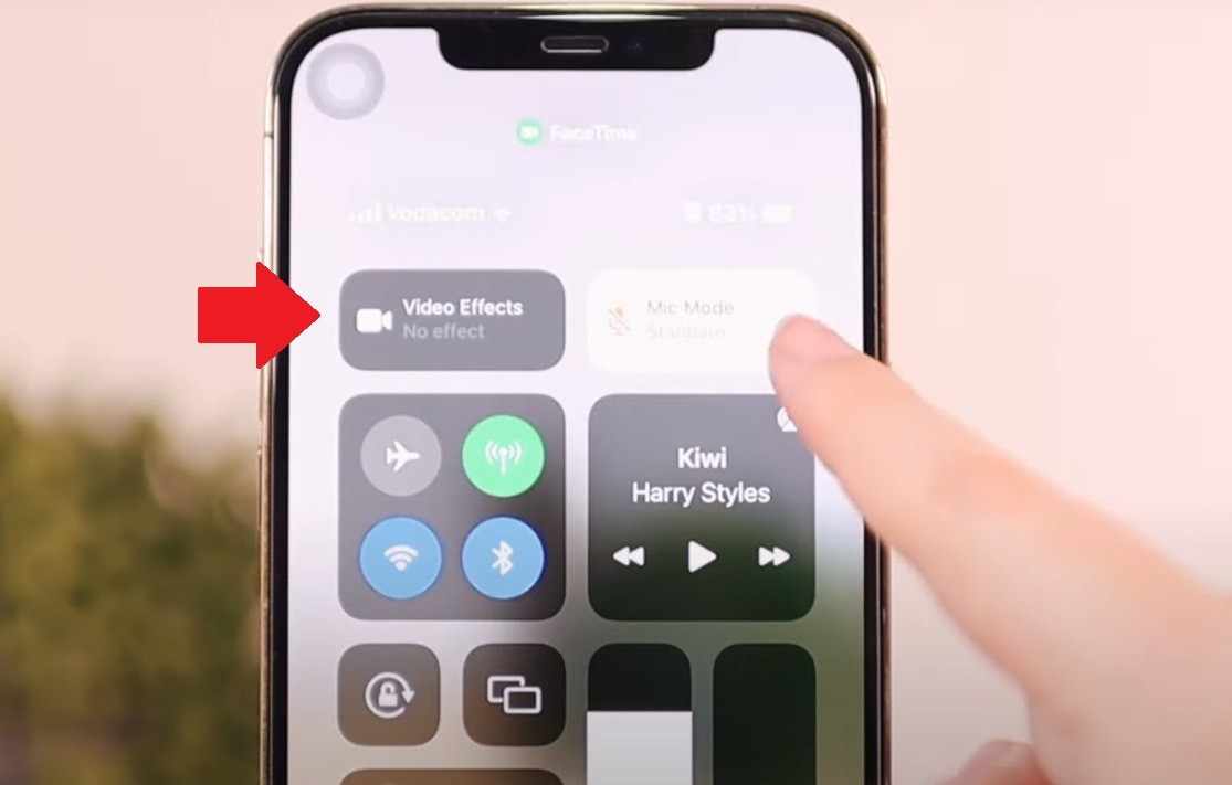 Hướng dẫn làm mờ hậu cảnh FaceTime trên iOS 15